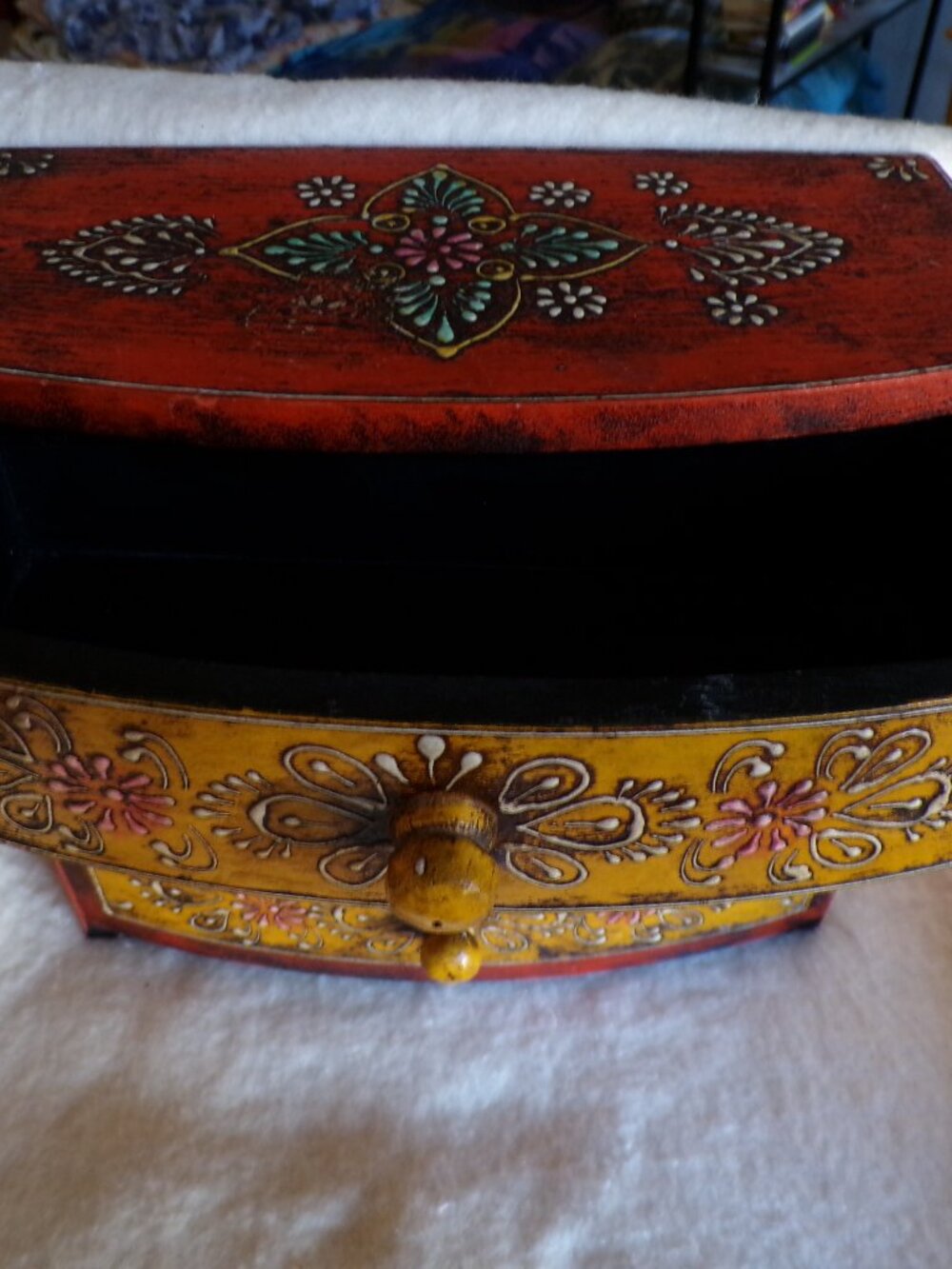 So Beautiful 3 Drawer Wooden Decorative Hand Painted Jewelry Box Curio Chest - Picture 6 of 13